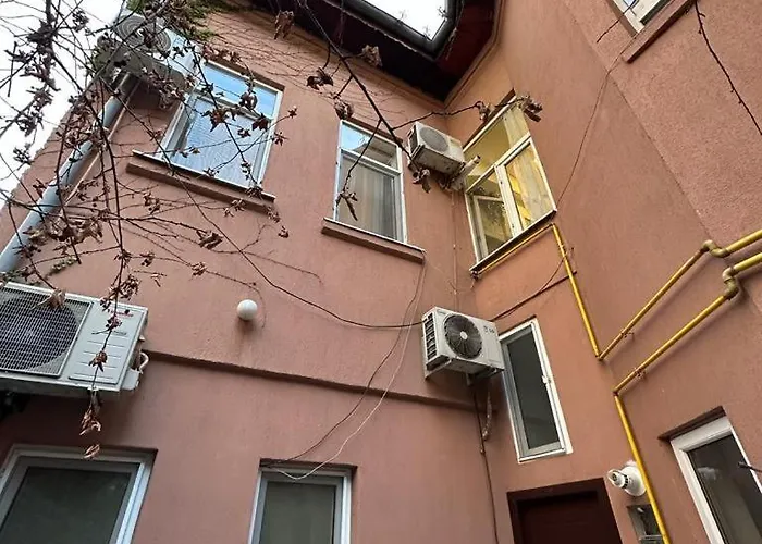 2-room Cozy Retreat Near Center Apartman