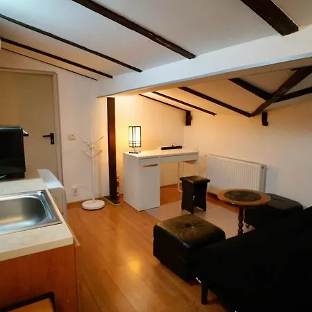 2-room Cozy Retreat Near Center * Bukareszt